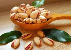 مقاله پسته و کم خونی