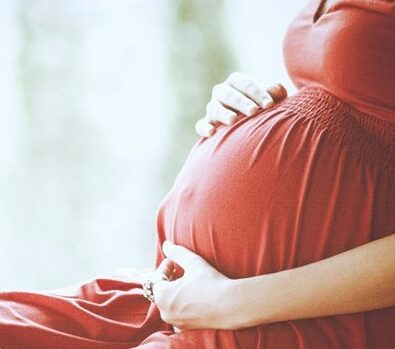 زنان-باردار-فندق